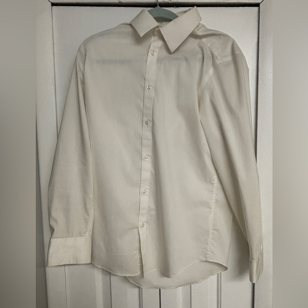 Egara white button down 
Size small